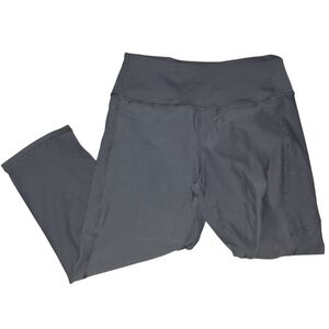 ☆Stelle Chic Gray High-Waisted Capri Leggings☆